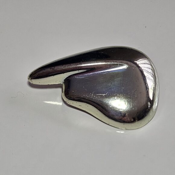 *Sale* Vintage Avon Celia Sebiri's Sculptural Wings Silver Tone Brooch - Picture 8 of 10